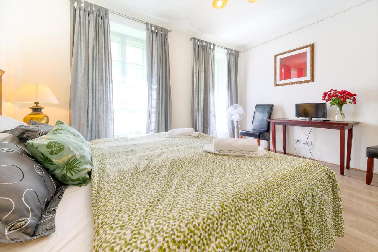 Nobles Apartments プラハ エクステリア 写真