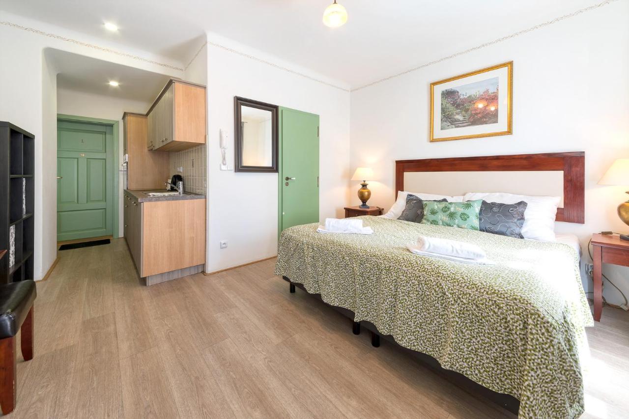 Nobles Apartments プラハ エクステリア 写真