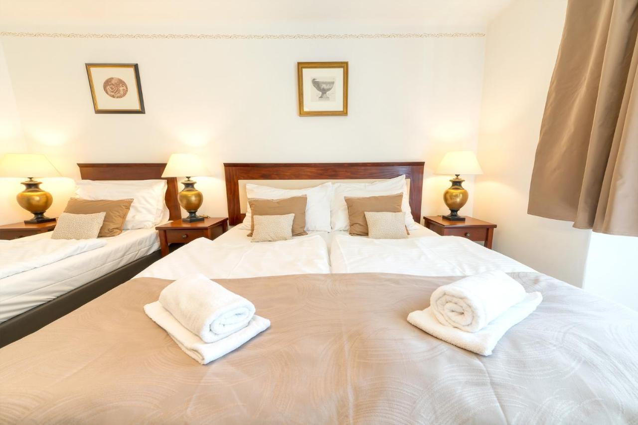 Nobles Apartments プラハ エクステリア 写真