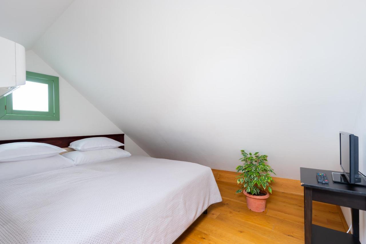 Nobles Apartments プラハ エクステリア 写真